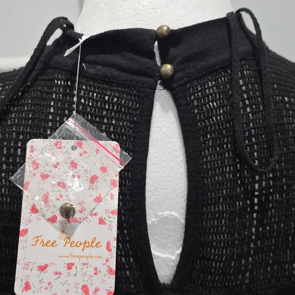 Women's Black Lace Yoke Long Sleeve Embroided Top - Picture 5 of 12